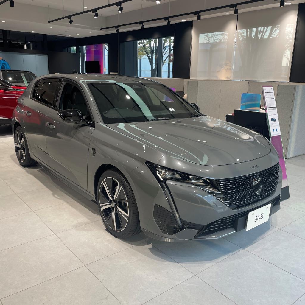 308 GT HYBRID Selenium Edition　再び展示中！！