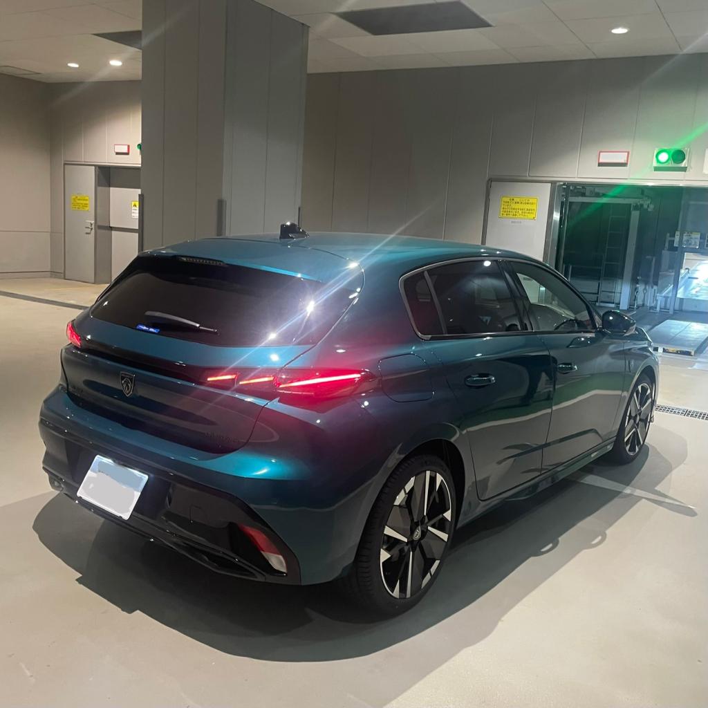 【NEW フェイスリフトモデル】PEUGEOT 308