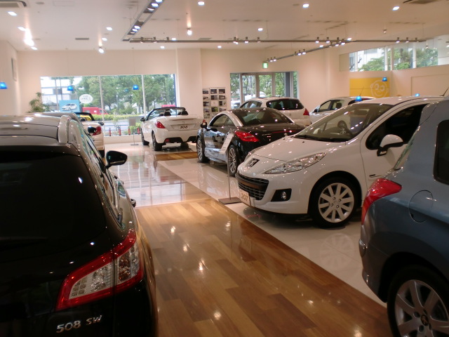 入荷しました！！週末展示車情報！！