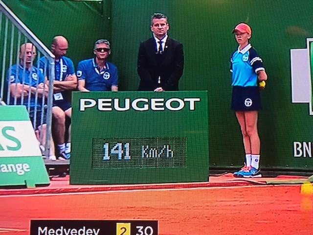 PEUGEOTとテニス！