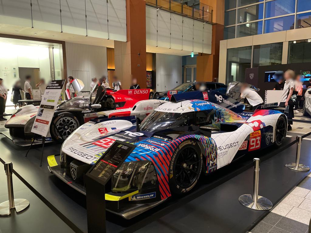 本日 PEUGEOT 9x8が都内を・・