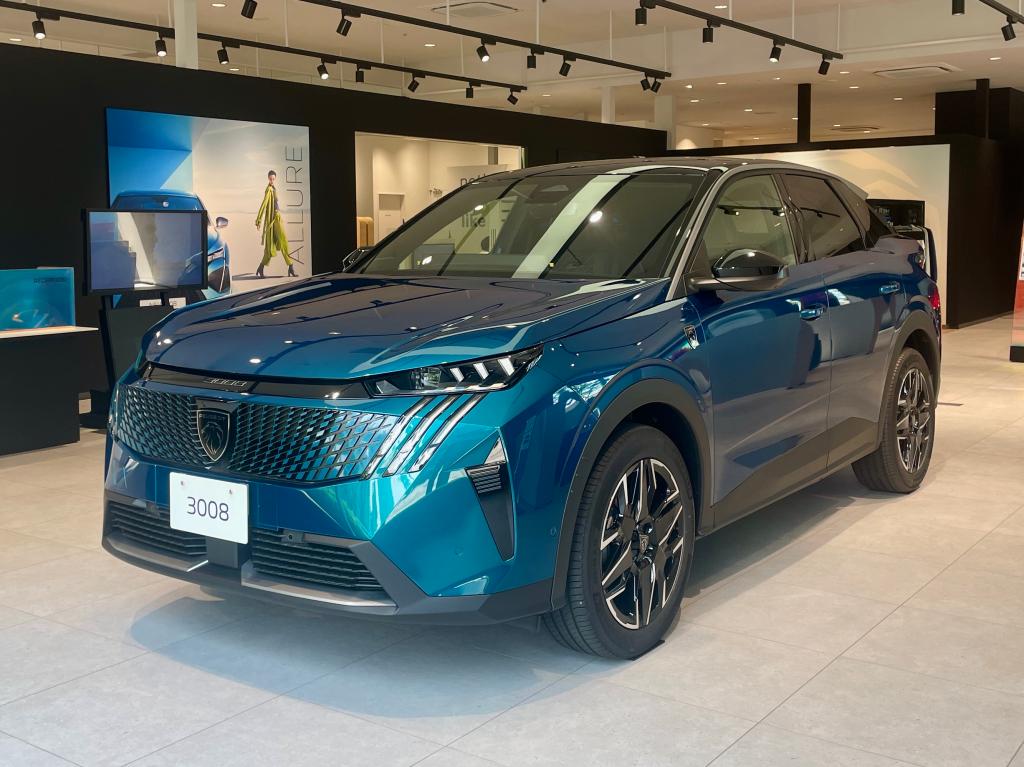 展示車紹介【NEW 3008 GT HYBRID アルカンタラパッケージ】